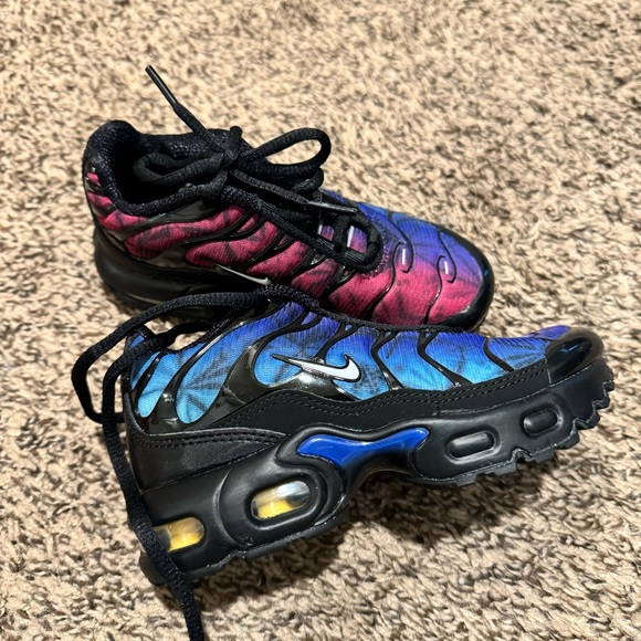 Nike Other - NEW Nike Air Max Plus PS size 11 Kids